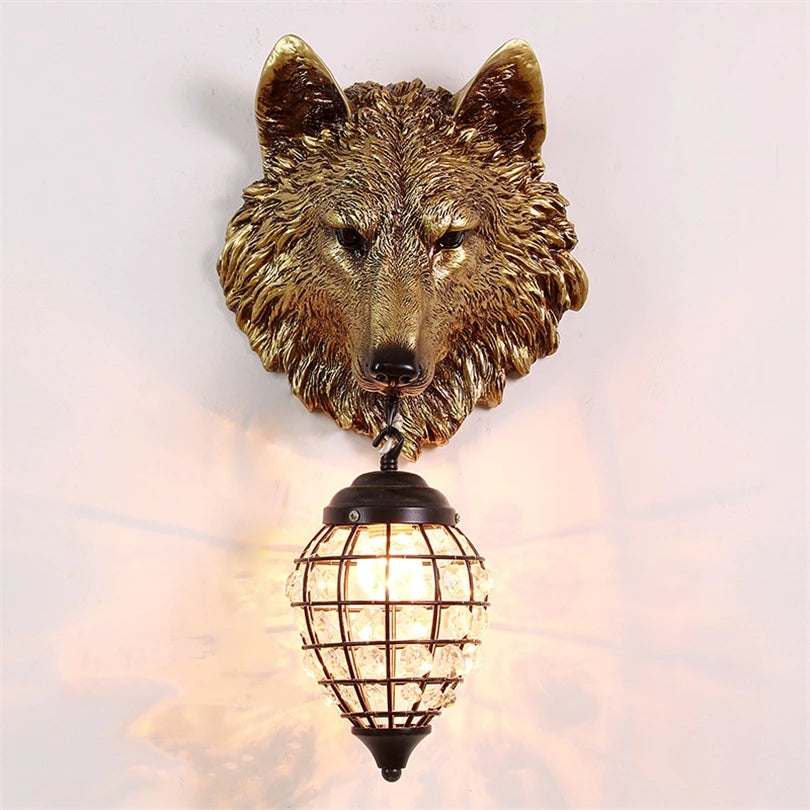 Vintage Resin Wolf Wall Lamp: Industrial LED Sconce for Living Room & Bedroom – Artistic Home Décor